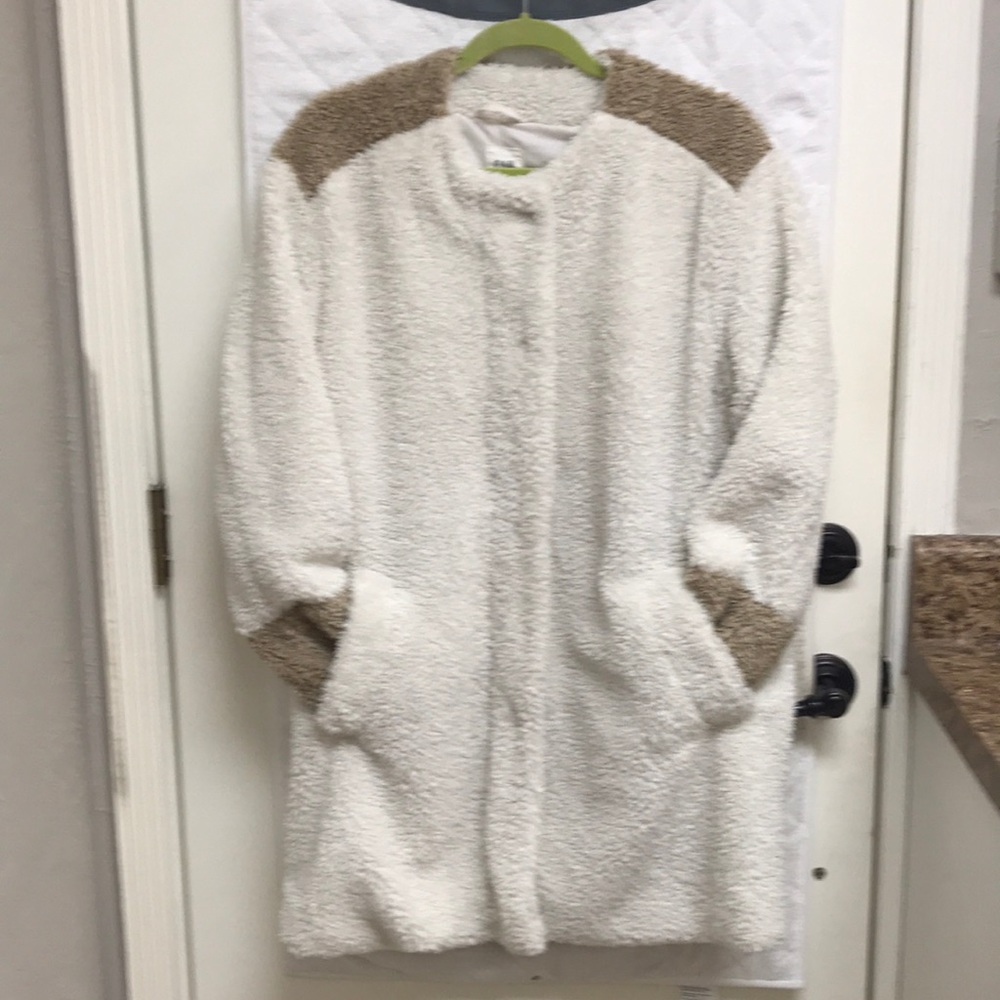 Teddy bear coat - Picture 4 of 4